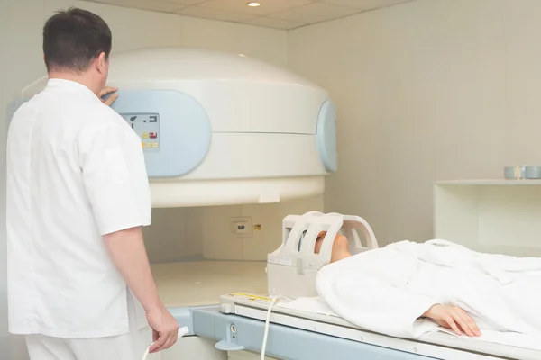 Magnetic resonance imaging — Stock Photo, Image