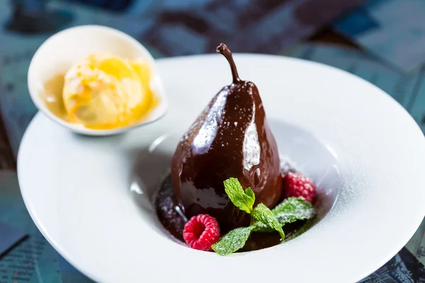 Çikolata armut — Stok fotoğraf