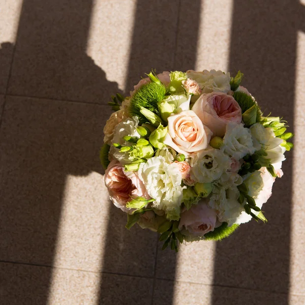 Hochzeitsstrauß, Blumen, Rosen, schöner Strauß — Stockfoto