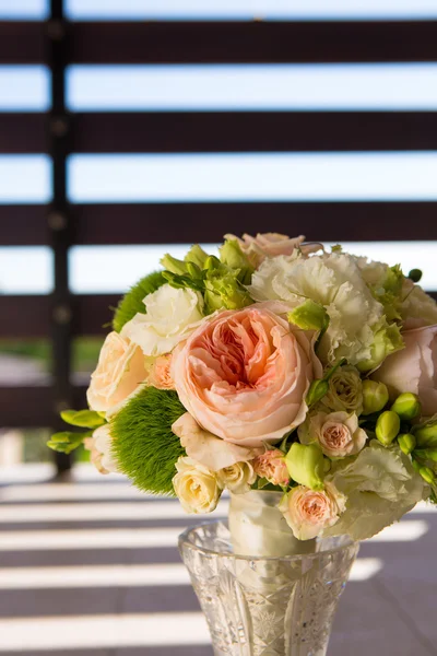 Buquê de casamento, flores, rosas, belo buquê — Fotografia de Stock