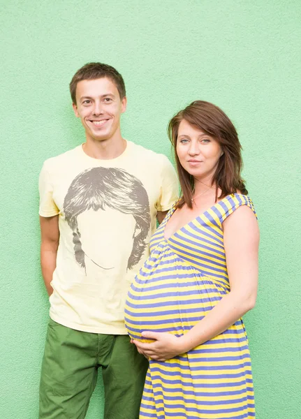 Beautiful young couple expecting baby — Stock Photo, Image