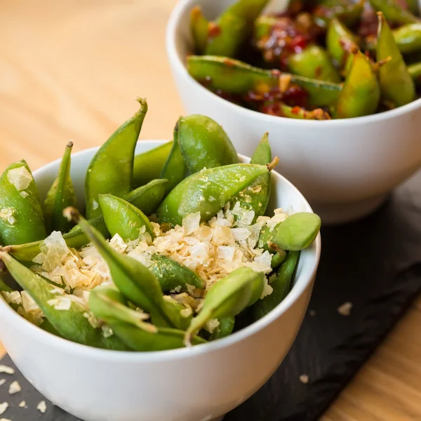 Groene snijbonen chinese schotel met kruiden — Stockfoto