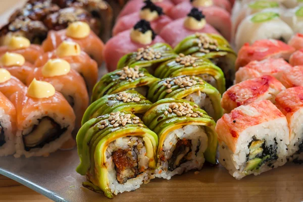 Zestaw japońskich sushi — Zdjęcie stockowe