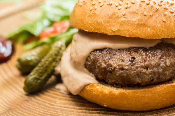 Heerlijk hamburger — Stockfoto