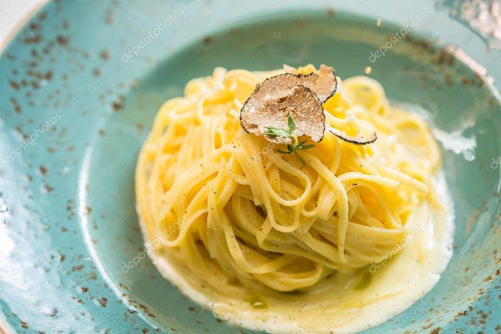 Dish of pasta with truffle — Stock Photo © sarymsakov 59118793