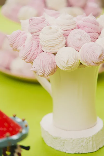 自制的粉色和白色的棉花糖 — 图库照片