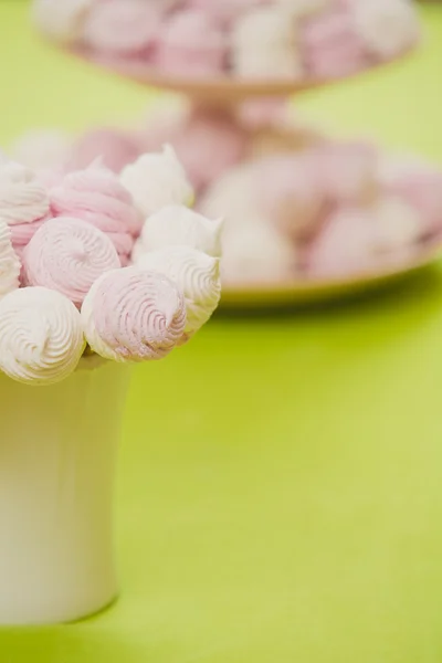 Hausgemachter rosa und weißer Eibisch — Stockfoto