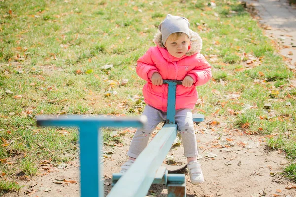 Attractive little girl on outdoor — Stock Photo, Image