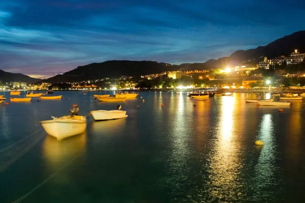 Montenegro, Rafailovici. Sunset view on sea beach — Stock Photo, Image