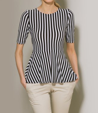 Kadın moda fotoğrafı. Kız poz.