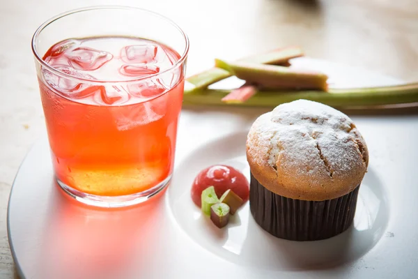 Rhubarb and ginger muffins — Stock Photo, Image