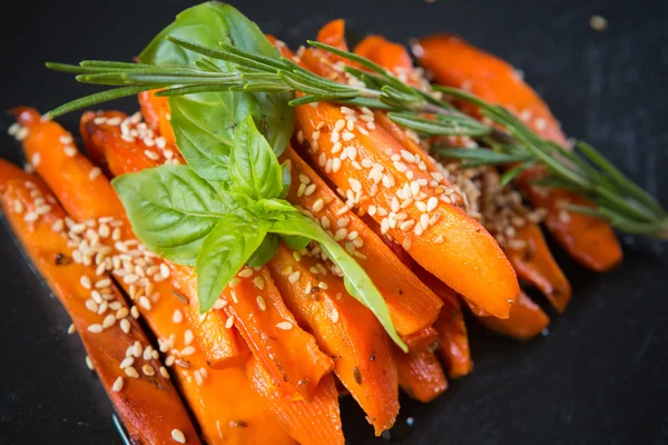 Caramelized carrots — Stock Photo, Image