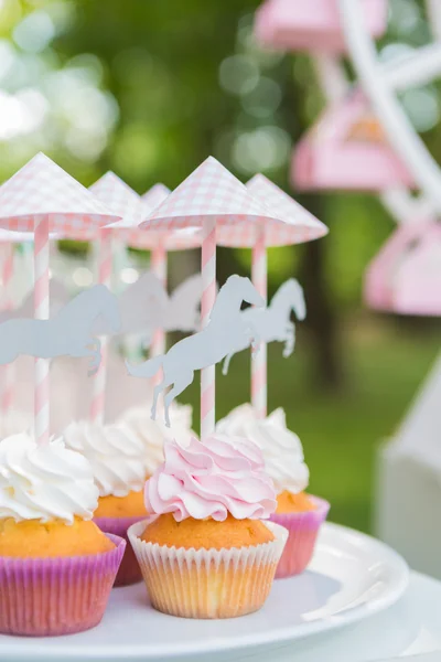 Mesa de sobremesa para uma festa . — Fotografia de Stock