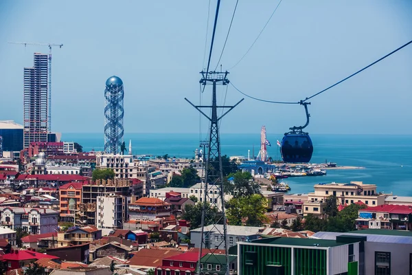 BATUMI, GEORGIA - 20 DE JULIO: vista desde el teleférico de cabina —  Fotos de Stock