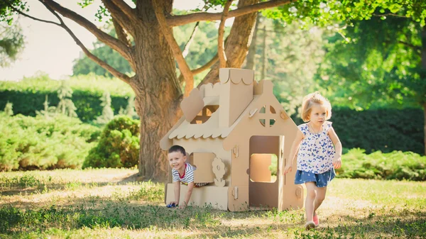 Two funny kids are playing — Stock Photo, Image