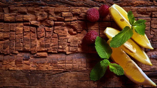 Raspberry, Mint and lemon — Stock Photo, Image