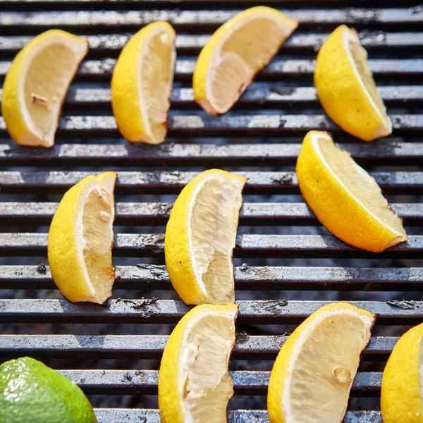 Lemons grilled — Stock Photo, Image