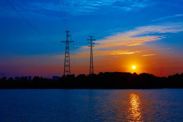 Sunrise over the river — Stock Photo, Image