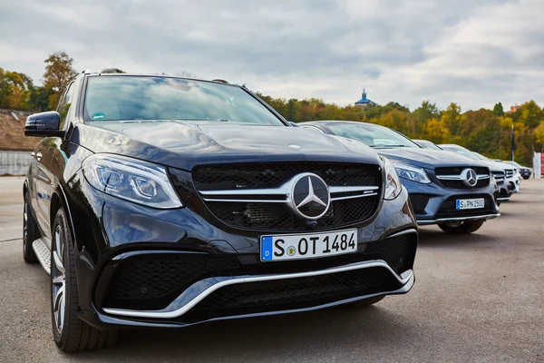Киев, Украина - 10 октября 2015 г.: звездный опыт Mercedes Benz. Серия тестовых приводов — стоковое фото