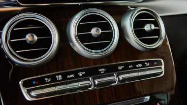 lüks araba iç detaylar.