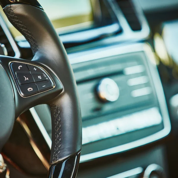 Luxo carro interior detalhes . — Fotografia de Stock