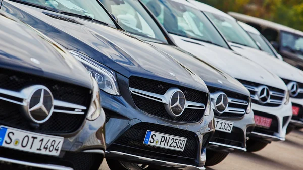 Kiev, ukraine - 10. oktober 2015: mercedes benz star experience. die Reihe der Testfahrten — Stockfoto