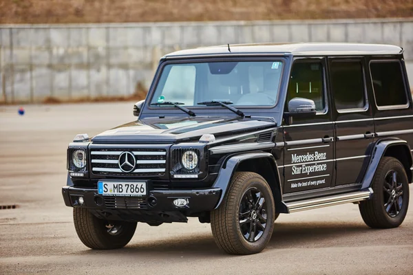 Kiev, Ukraine - OCTOBER 10, 2015: Mercedes Benz star experience. The interesting series of test drives — Stock Photo, Image