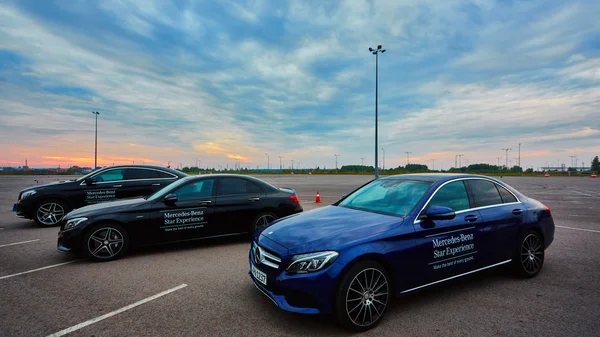 Lviv, Ucrânia - OUTUBRO 15, 2015: Mercedes Benz experiência estrela. A interessante série de unidades de teste — Fotografia de Stock