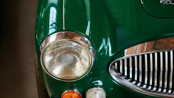 Detalj av klassisk bil. — Stockfoto