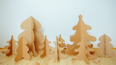 Noel ağacı karton. Yeni yıl