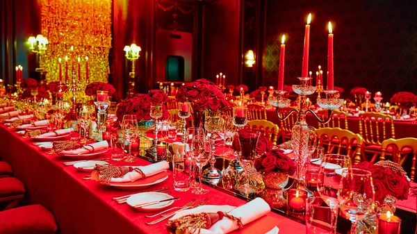 Table set for wedding or another catered event dinner. — Stock Photo, Image