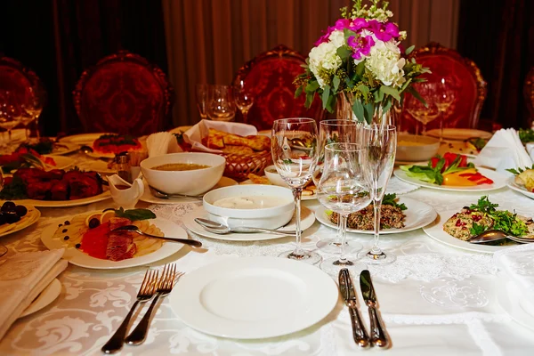 Table set for catered event dinner — Stock Photo, Image