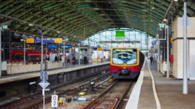 Berlin Doğu Tren İstasyonu