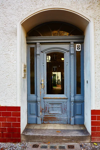 Vintage houten deur in Berlijn — Stockfoto