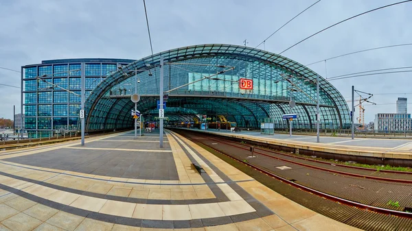 Τον κεντρικό σιδηροδρομικό σταθμό στο Βερολίνο — Φωτογραφία Αρχείου
