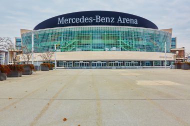 Mercedes Benz Arena Berlin'de çok amaçlı bir arena olduğunu