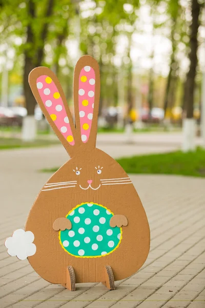 Decoration for Easter. Rabbit of cardboard — Stock Photo, Image