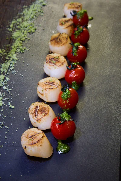 Sea Scallop with Cherry Tomato — Stock Photo, Image