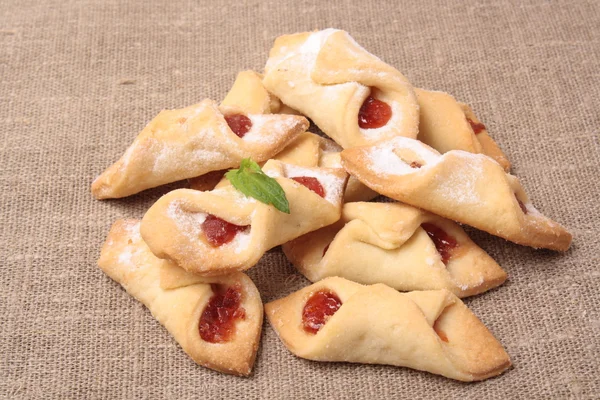 Dolu reçel krem peynirli kurabiye