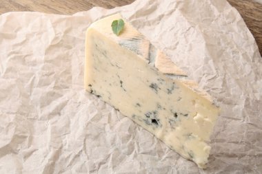 Mavi peynir fesleğen