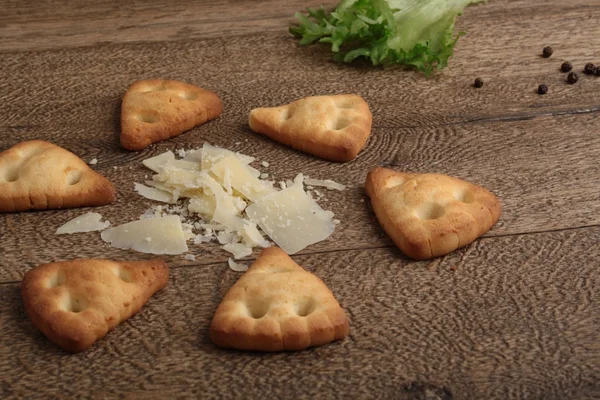 Galletas de queso caseras mesa de madera — Foto de Stock