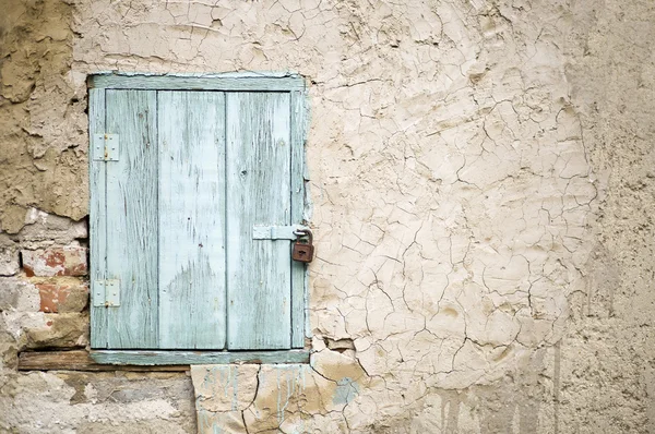 Vieille fenêtre en bois — Photo