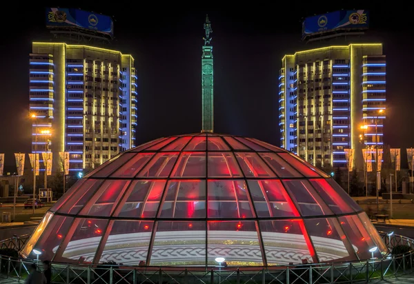 Алматы - Памятник Независимости Республики Казахстан — стоковое фото