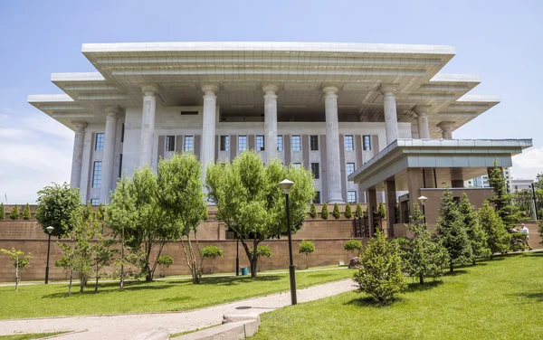 Almaty - The Foundation of the First President — Stock Photo, Image