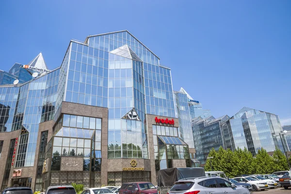 Almaty - Business Center Nurly Tau — Stock Photo, Image