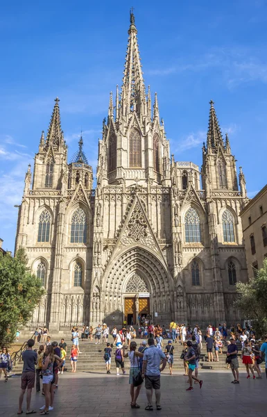 Kutsal haç ve Aziz eulalia katedral — Stok fotoğraf