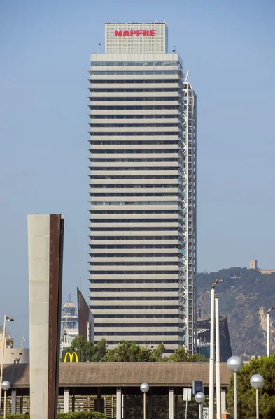 Skyscraper Torre Mapfre in Barcelona — Stock Photo, Image