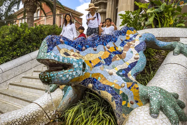 Hagedis van Gaudi in Barcelona — Stockfoto