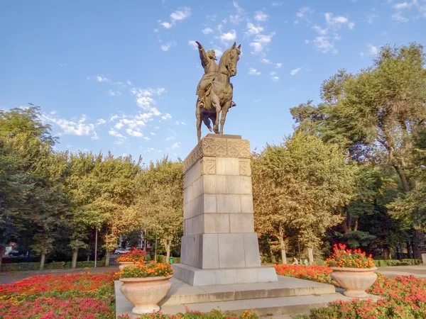 Almaty - Park of Amangeldy Imanov — Stock Photo, Image