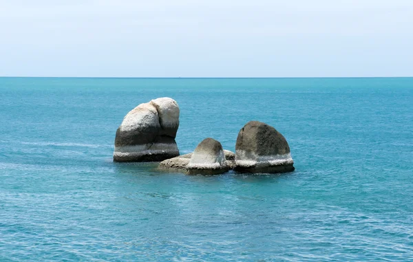 Rocce sul mare — Foto Stock